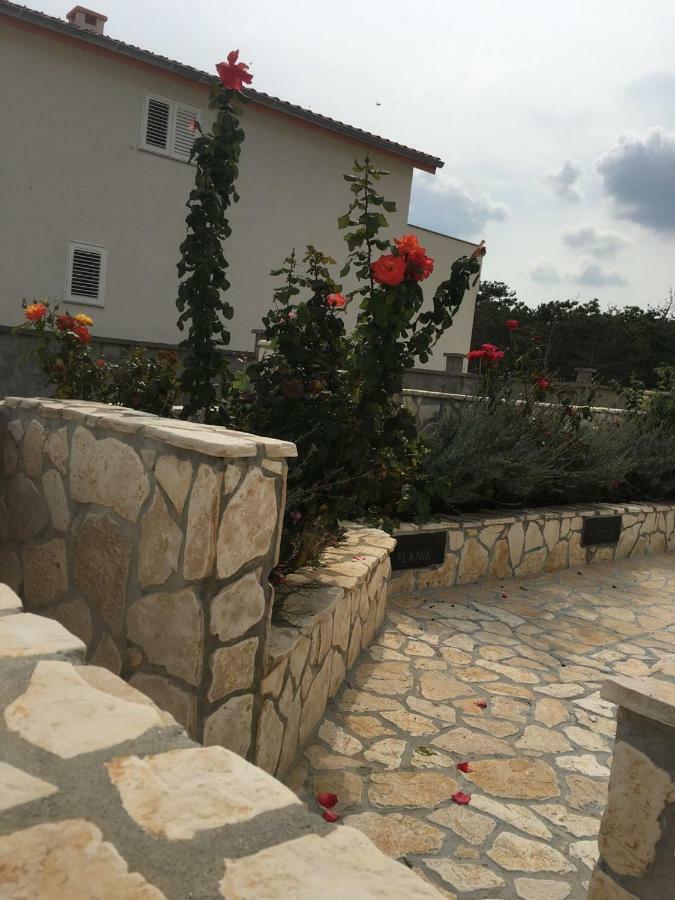 Miro Apartmani Razanac Exterior photo