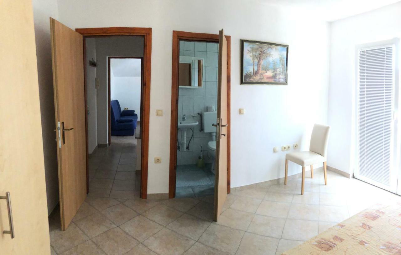 Miro Apartmani Razanac Exterior photo